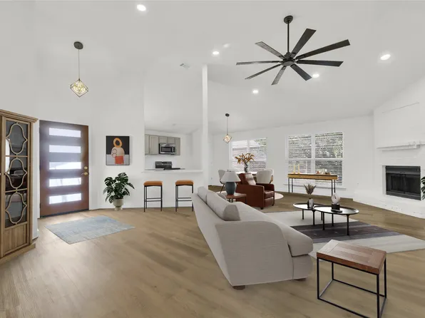 403 Kalmia Dr, Arlington, TX 76018