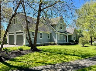 51 Hop Brook Rd, Amherst, MA 01002