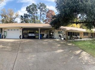 221 Laurel Rd, Athens, TX 75751