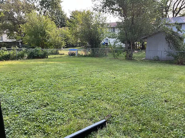 1509 Esther St — Photo 21