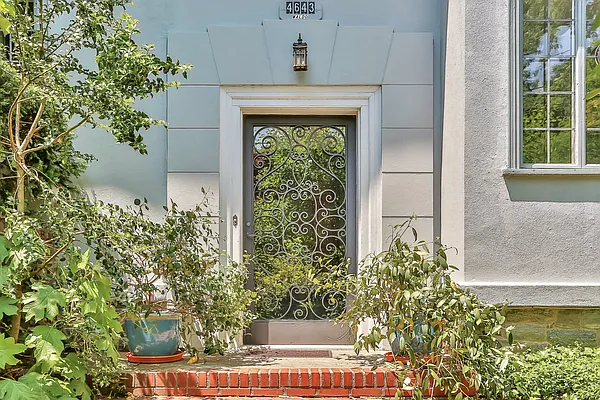 Sold by Trebach Realty | media 10