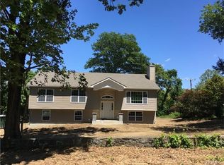 3086 Uncas St, Mohegan Lake, NY 10547