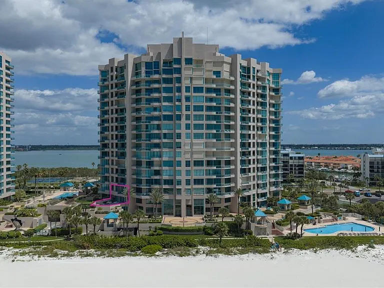 1560 Gulf Blvd #304 — Photo 45