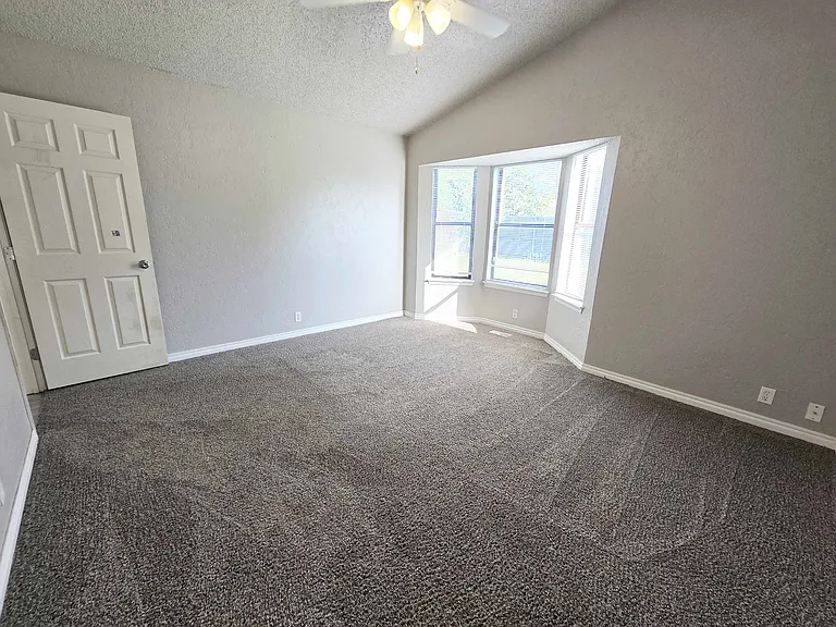 217 Cypress Dr — Photo 12