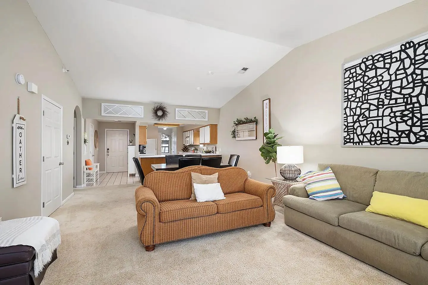 350 S Wildwood Dr — Photo 3