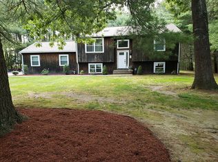 4 Circlewood Dr, Coventry, RI 02816