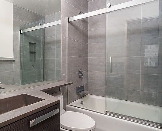 4th image of 250 W 90th St APT 12G