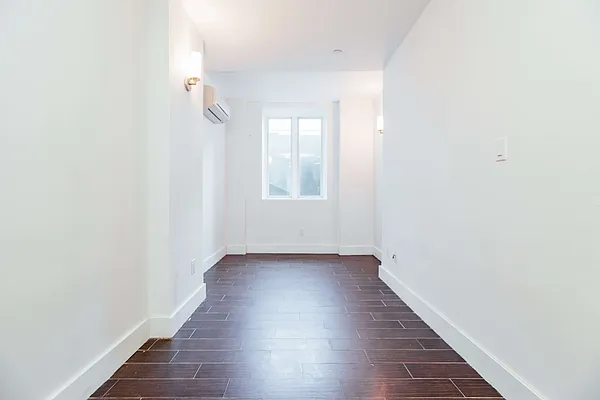 Rented by Nooklyn NYC LLC | media 81