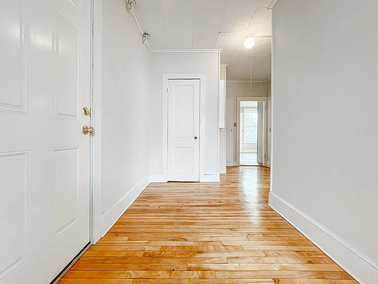 91 Saint Lawrence St #1 — Photo 27
