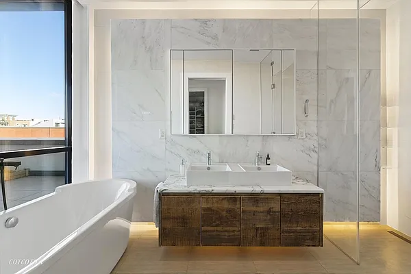 Sold by Corcoran | media 24