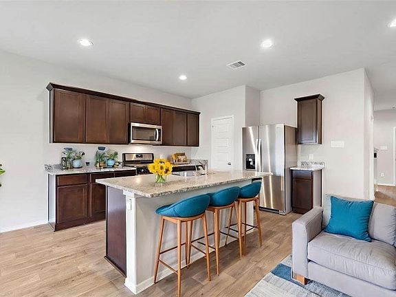 4th image of 1618 Goose Island Ln