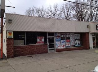 4568 Howe Rd, Wayne, MI 48184