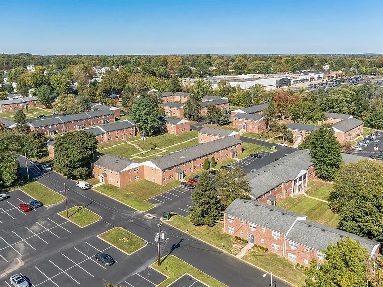 Blair Mill Village West Apartment Homes — Photo 25