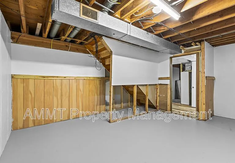 1330 Brockman Ave — Photo 12