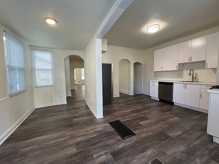 119 Bausman St — Photo 9