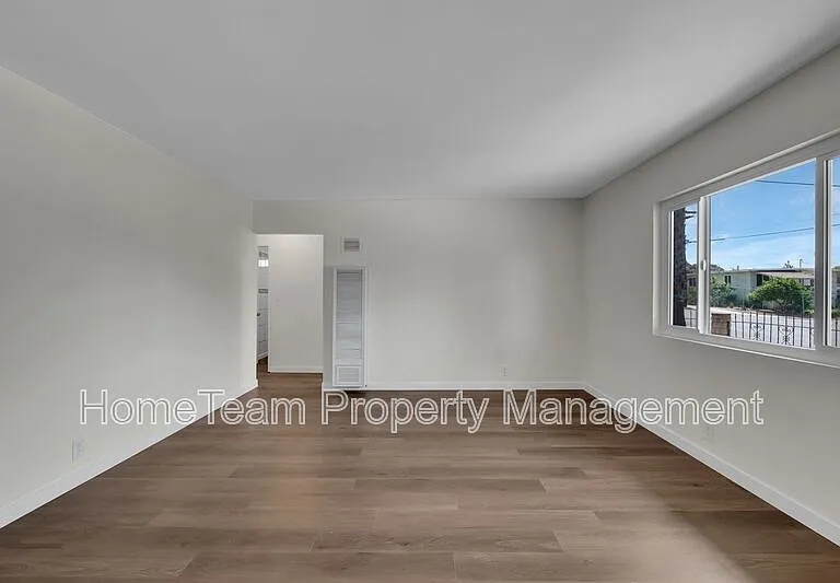 4366 Hilltop Dr — Photo 15