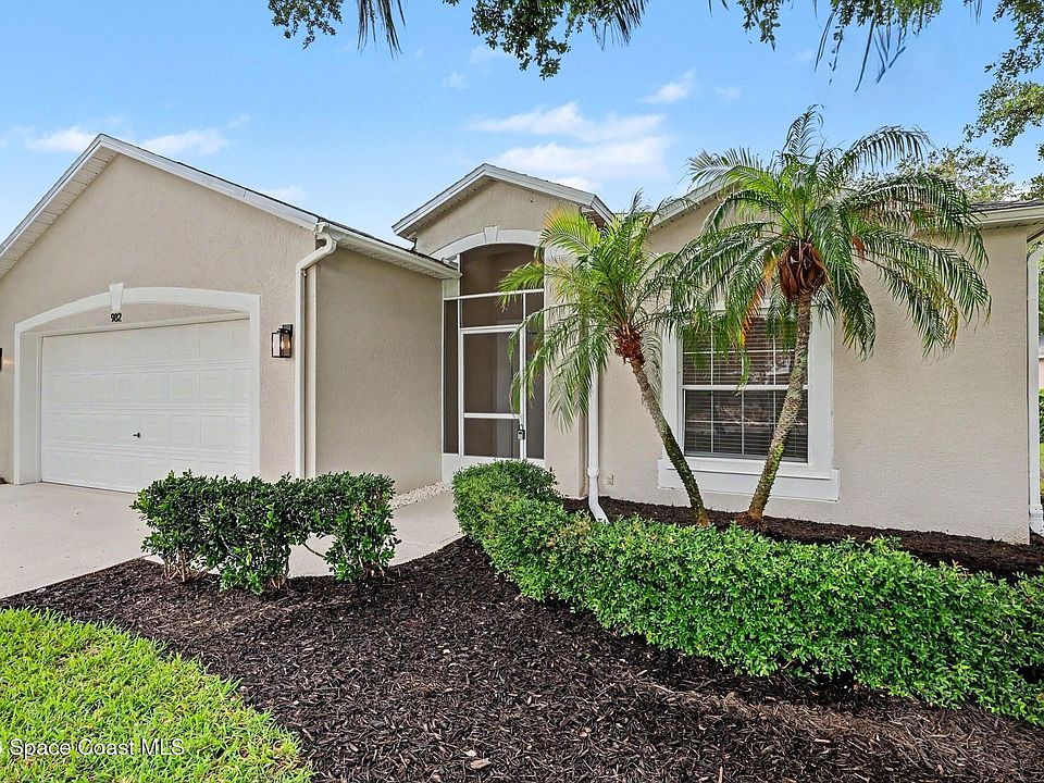 1st image of 982 Villa Dr