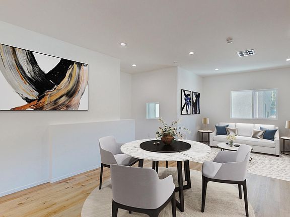 3rd image of 3822 Montclair St #3820