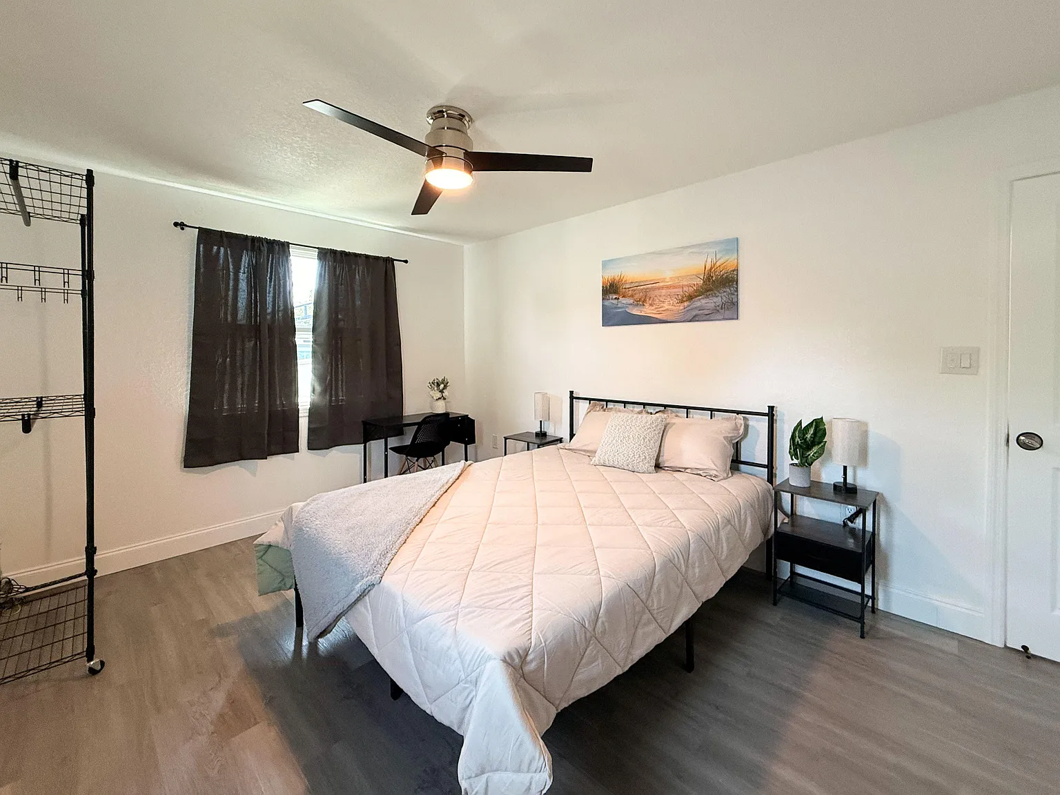 4 bed, 3.0 bath, 1292 sqft, $1,347 — Photo 2