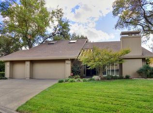 11398 Huntington Village Ln, Gold River, CA 95670