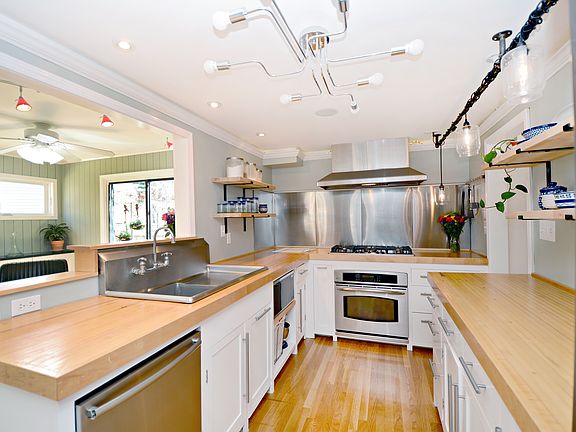 Plenty of Counter Space