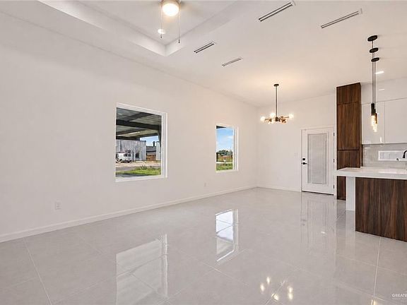 5th image of 613 Mountain Rd #20A