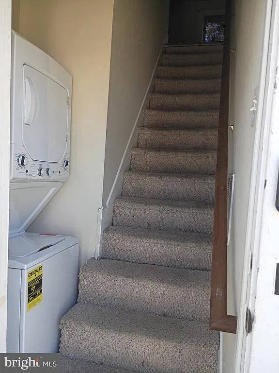 2 bed, 1.0 bath, 1696 sqft, $1,850 — Photo 4