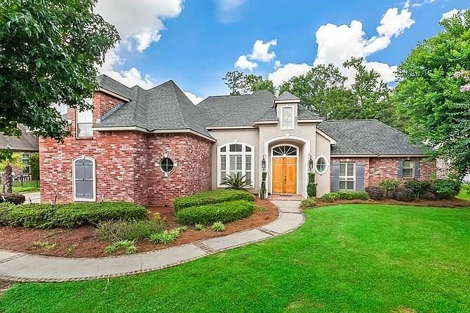 1st image of 412 Pencarrow Cir