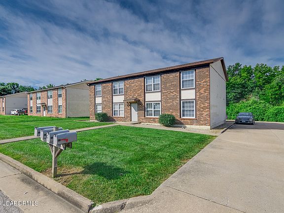 2nd image of 5213 Collier Ct