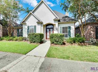 8607 E Cypress Point Ct, Baton Rouge, LA 70809