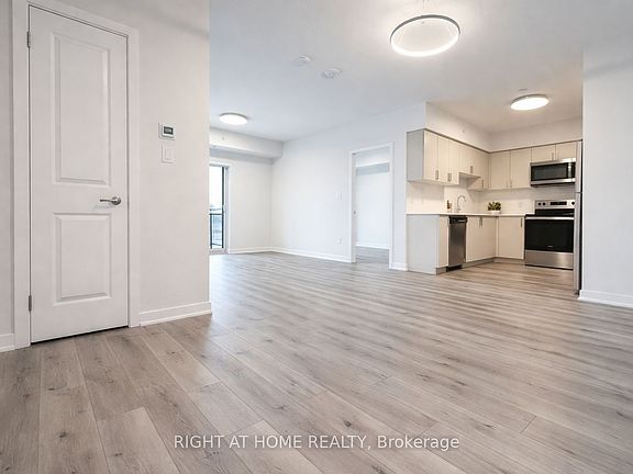 3rd image of 1475 Whites Rd #403