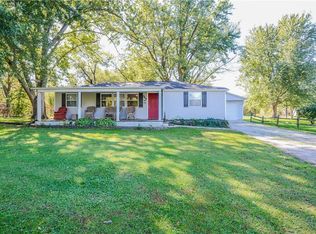 3861 W Center St, Decatur, IL 62526
