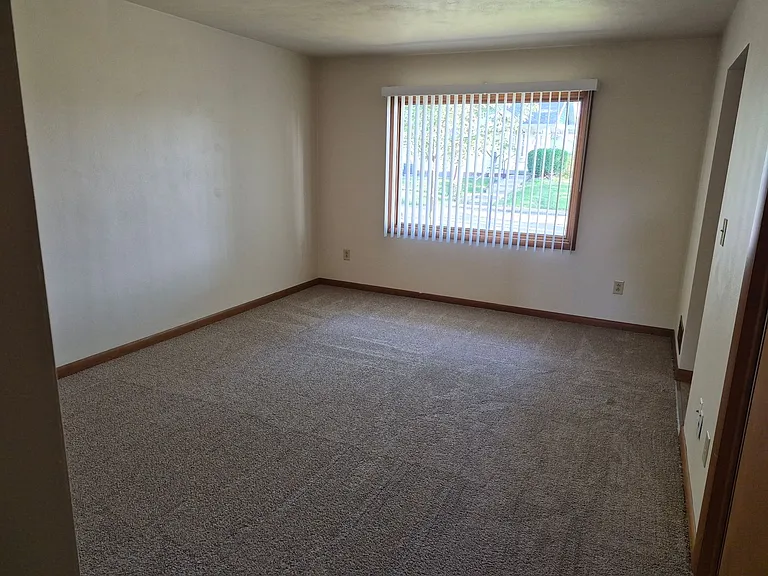 1150 Louisiana Ave — Photo 2