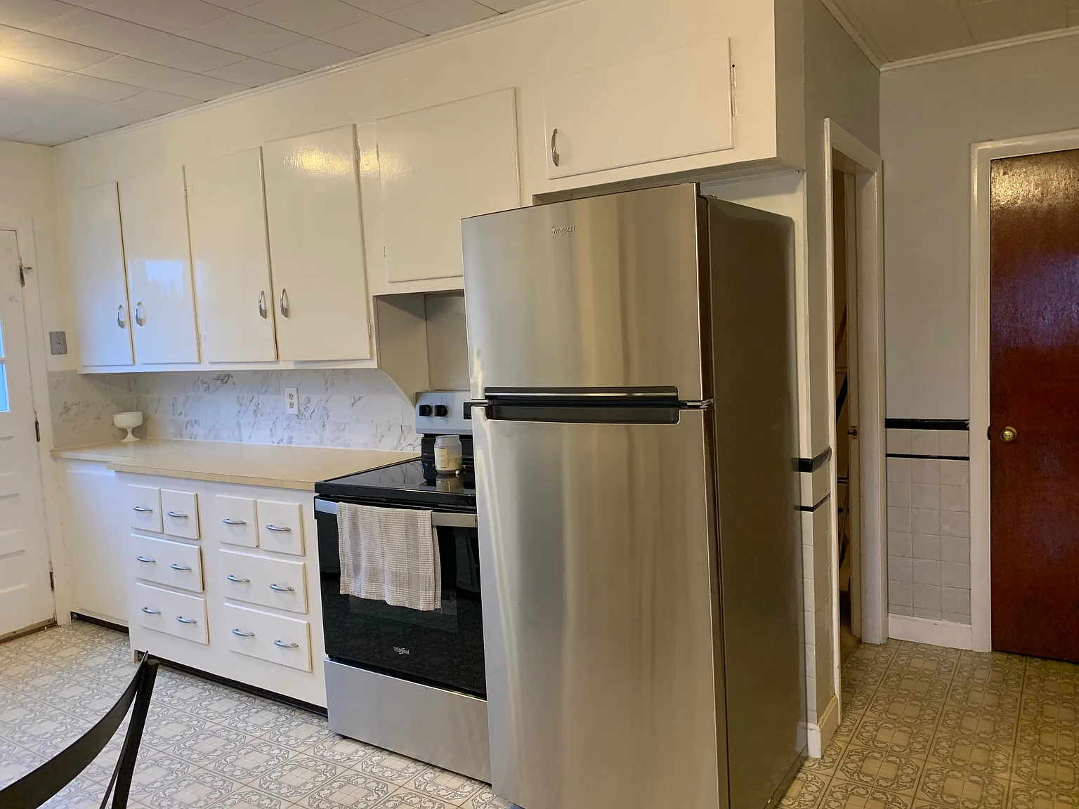 3 bed, 1100 sqft, $2,700 — Photo 4
