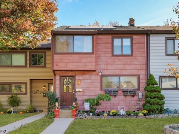 622 E Brookside Ln, Hillsborough Twp., NJ 08844