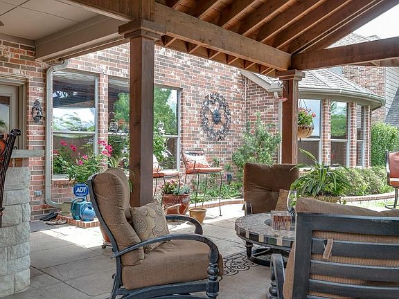 3rd image of 13735 Alden Ln