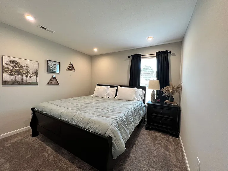 7876 Ellington Ct — Photo 15