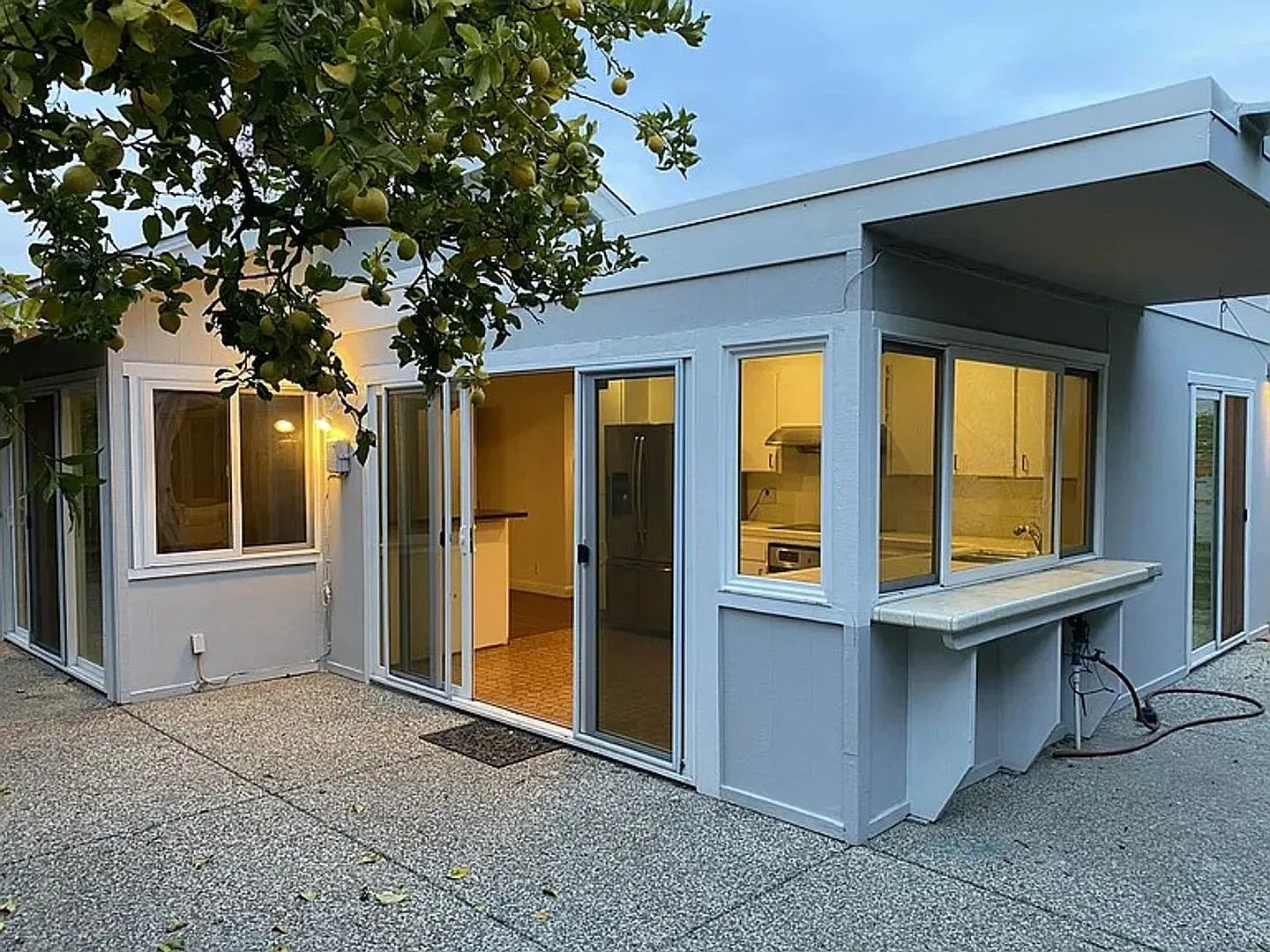Sunnyvale - Beautiful update home in Desirable Neighborhood close to desirable Cupertino schools... — Photo 4