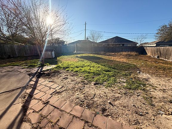 5th image of 10726 Westview Dr
