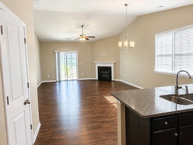 238 Addlestone Cir — Photo 8