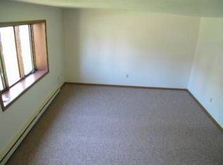 221 Catalpa Ln, Red Lion, PA 17356