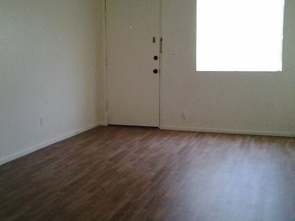 5th image of 6019 W Alice Ave APT 6