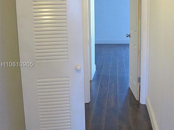 4th image of 4267 Coral Springs Dr