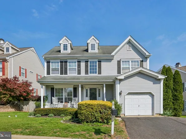 421 Dartmoor Rd, Schwenksville, PA 19473