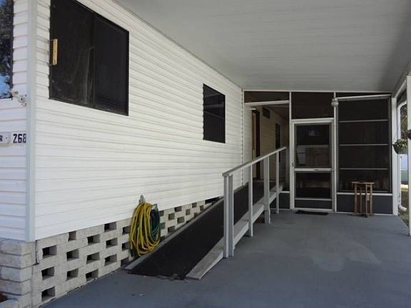 Removeable handicap ramp