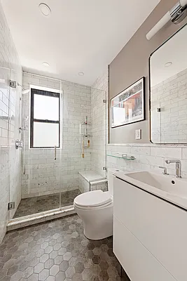 Bathroom, photo 1