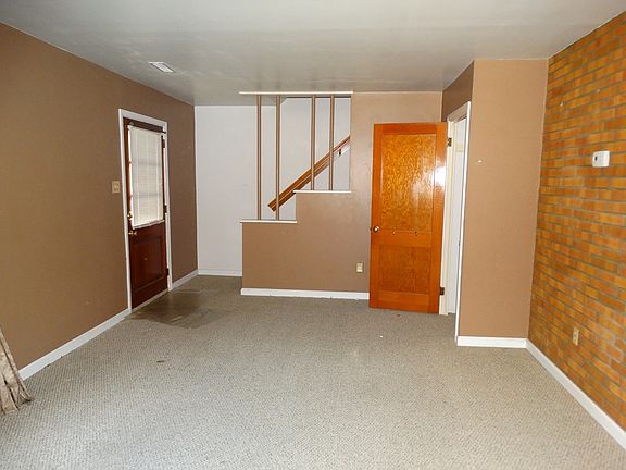 Entrance & Living Room