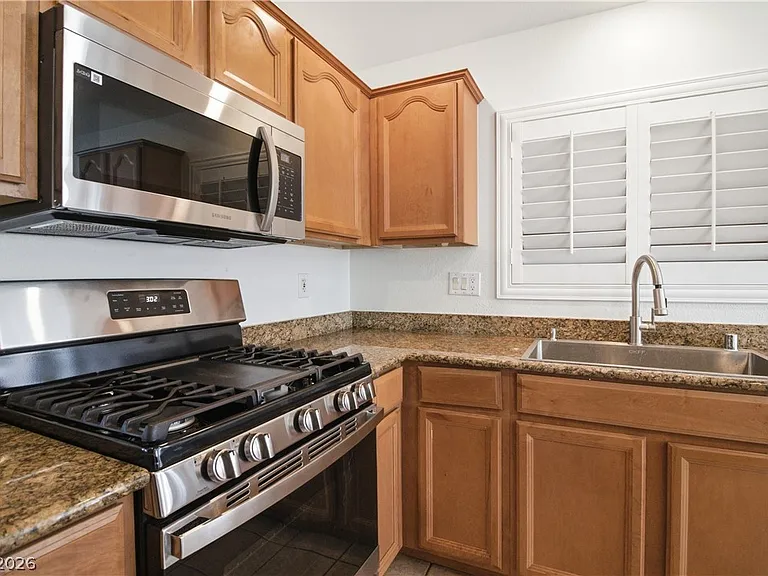 244 Camelback Ridge Ave — Photo 8