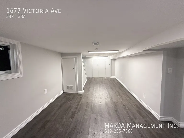1677 Victoria Ave — Photo 52