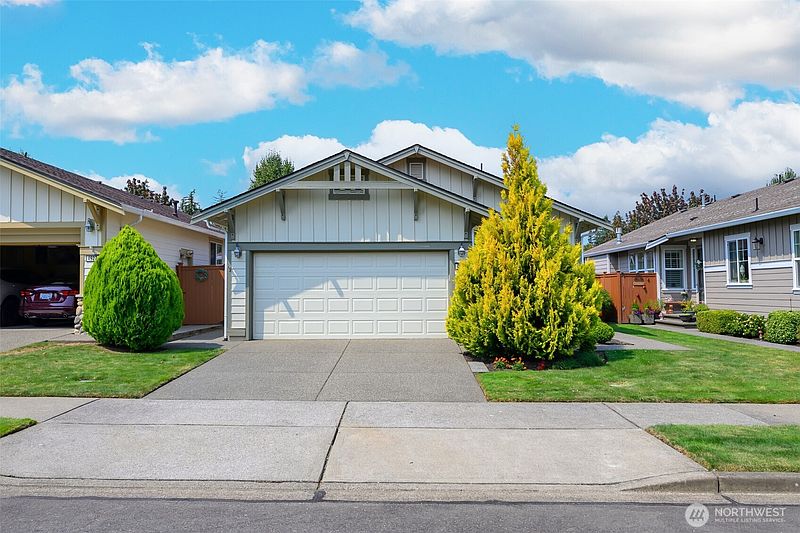 4th image of 4933 Bend Drive NE